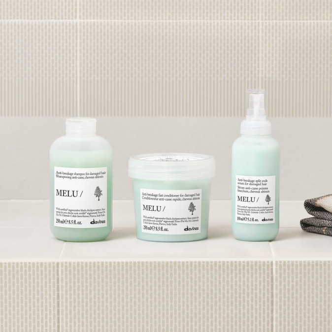 MELU conditioner - Кондиціонер проти ламкості для блиску пошкодженого та довгого волосся, 250 мл 