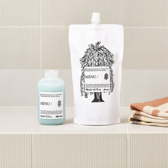 MINU shampoo refill - Шампунь-рефіл для збереження кольору фарбованого волосся, 500 мл 
